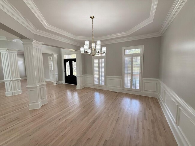 Building Photo - 1660 Briergate Dr