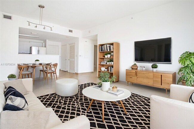 Building Photo - 10 Aragon Ave