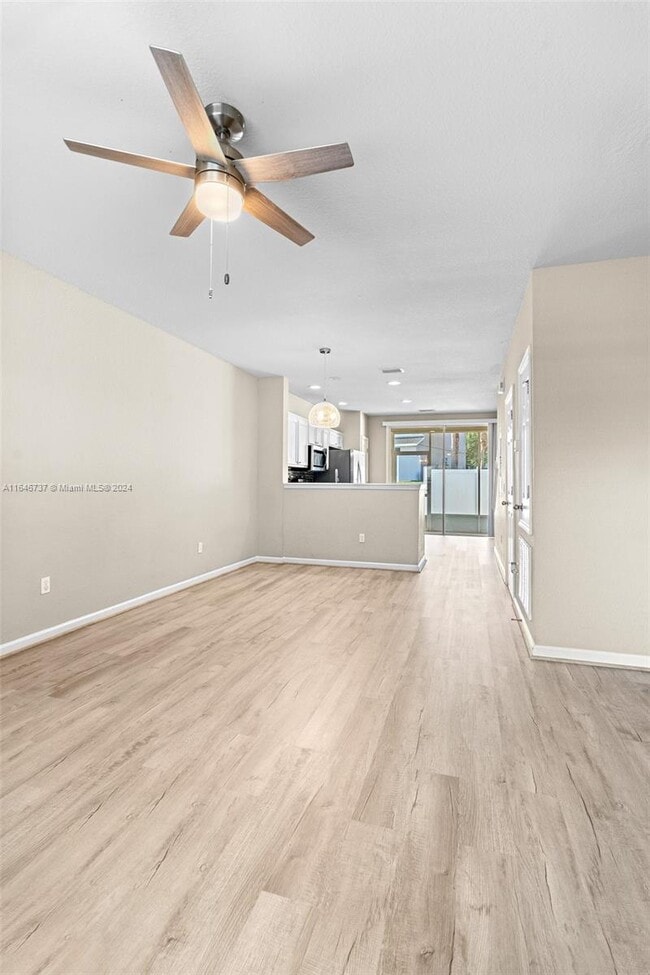 Building Photo - 4481 SW 49th Ave