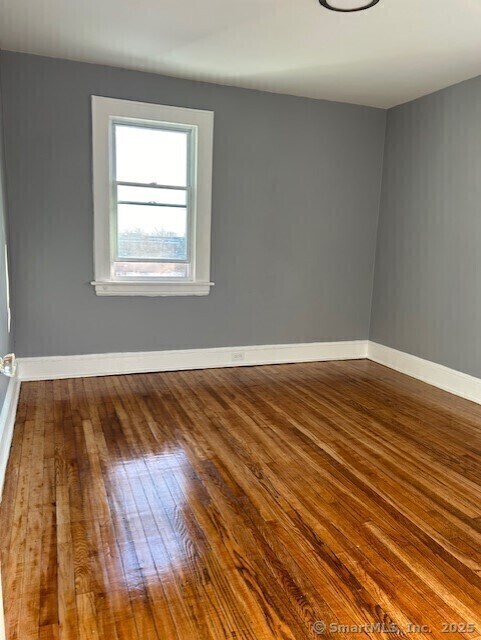 Building Photo - 29 Tremont Ave