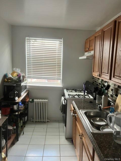 Building Photo - 261-72 Langston Ave