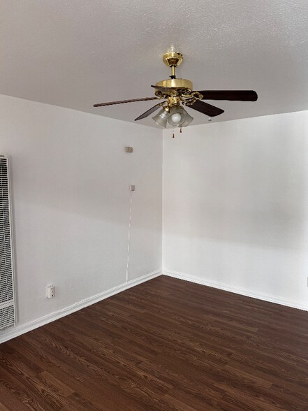 Building Photo - 8557 Juniper Ave