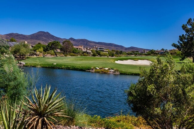 Building Photo - Anthem Country Club Beauty Single Story with Casita