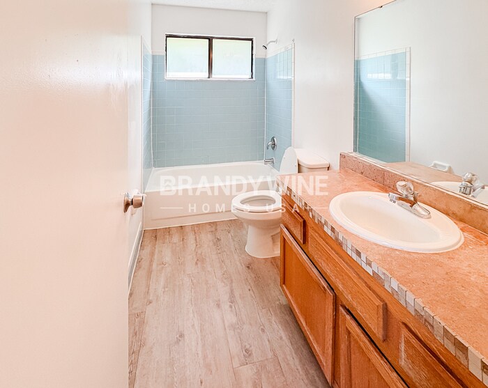 Building Photo - 11525 Birch Forest Cir E