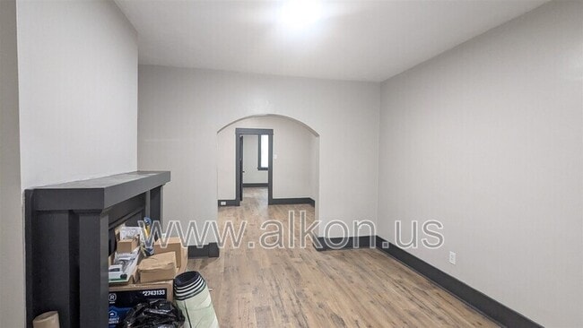 Building Photo - 3017 Glendale Ave