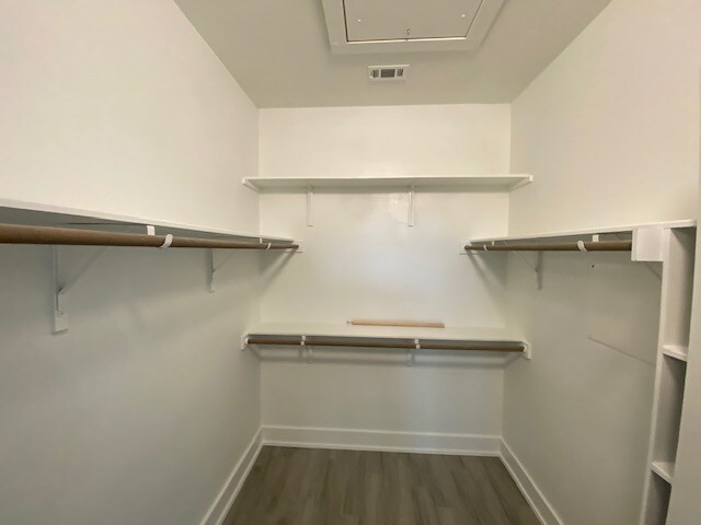 Building Photo - 1210 Deloney St