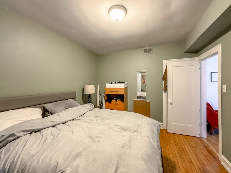 Building Photo - 2019 N Humboldt Blvd