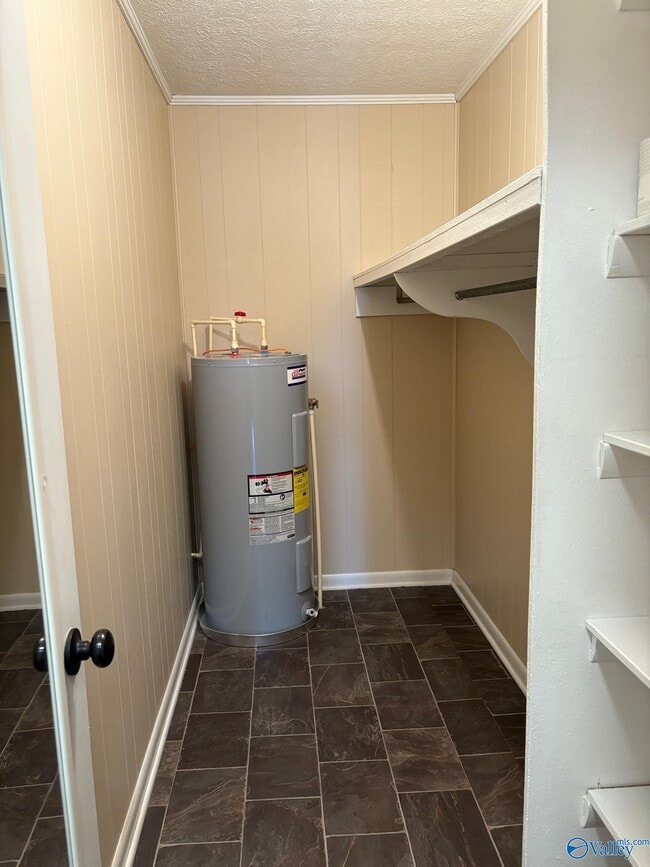 Building Photo - 19408 Huntsville Brownsferry Rd