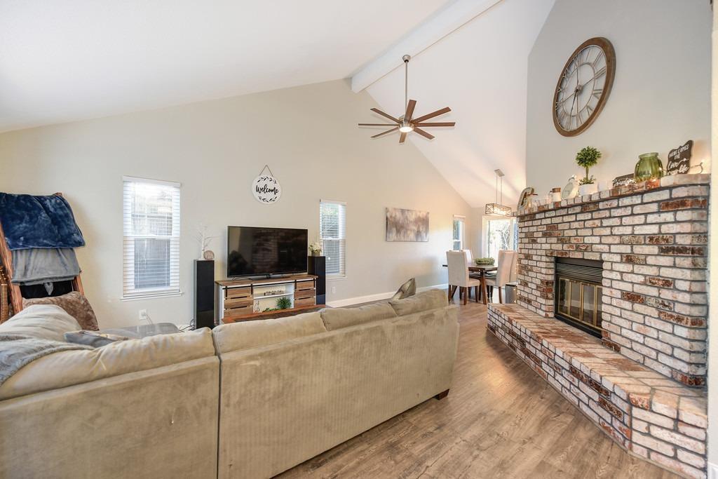 Building Photo - 8313 Crossoak Way