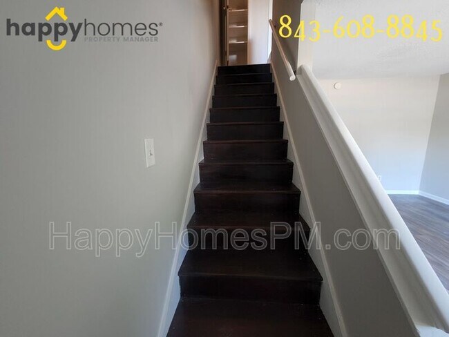 Building Photo - 921 Nabors Dr
