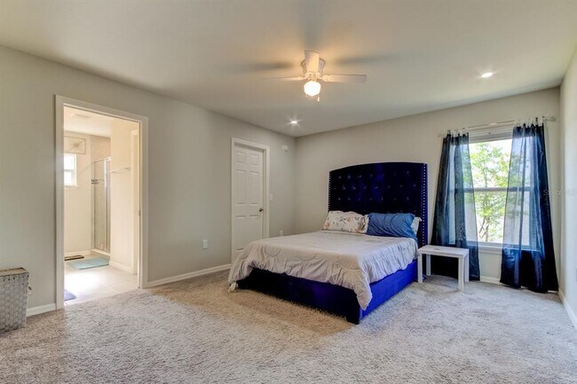 Building Photo - 6738 Hanworth Ln