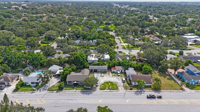 Building Photo - 317 N Highland Ave