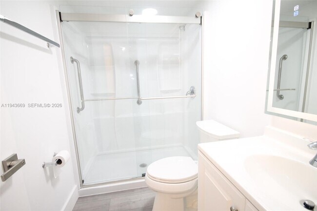 Building Photo - 301 SW 135th Ave