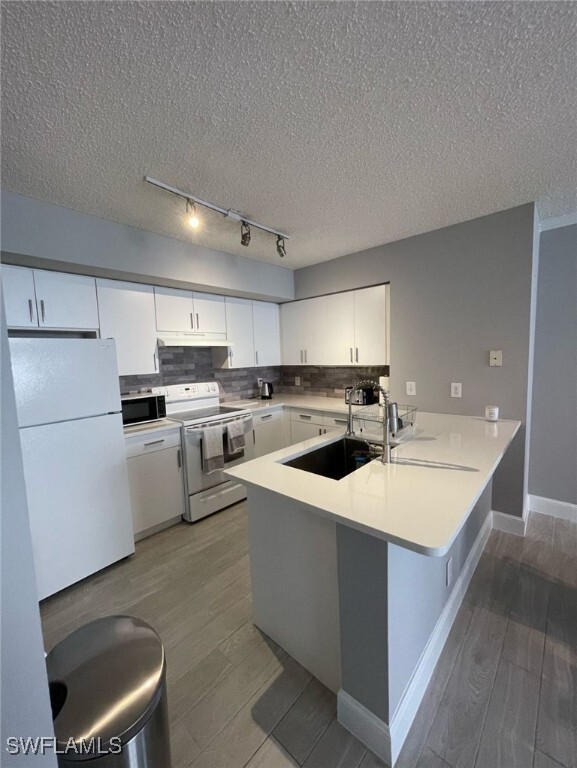 Building Photo - 8735 River Homes Lane