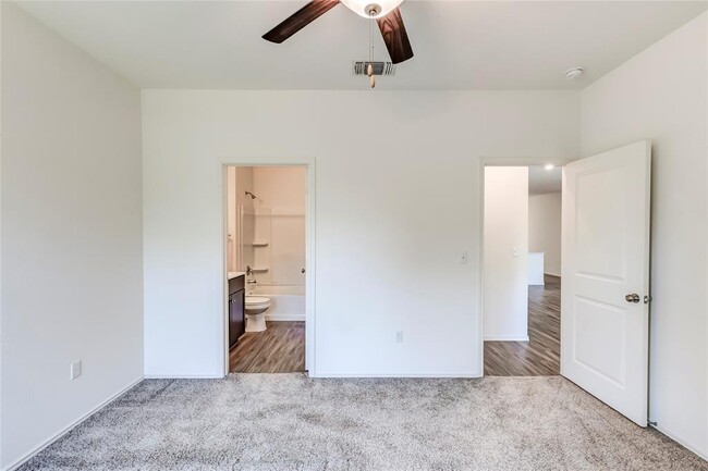 Building Photo - 7420 Tonka Ln