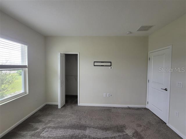 Building Photo - 9120 Tecumseh Dr