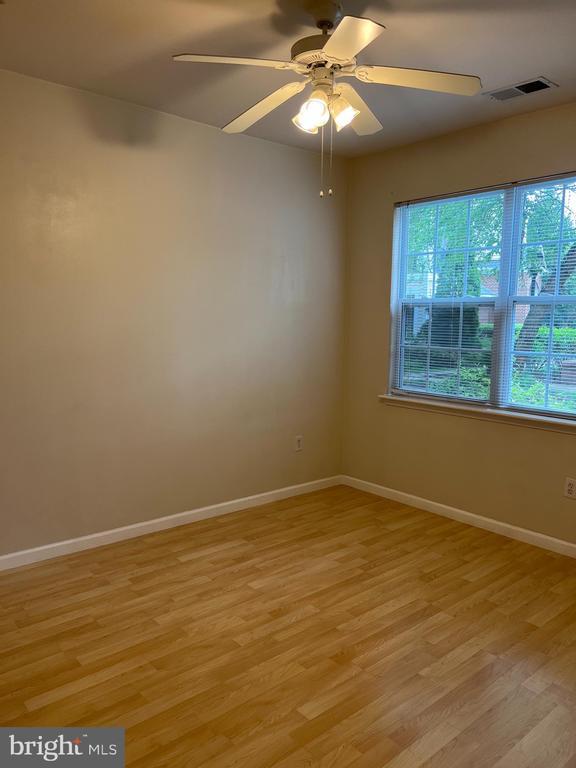 Building Photo - 12905 Centre Park Cir
