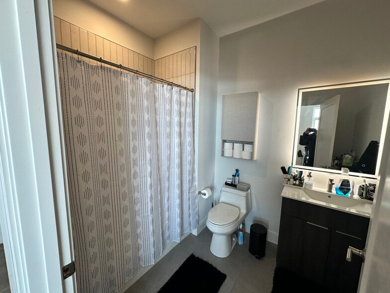 Building Photo - 951 Dorchester Ave