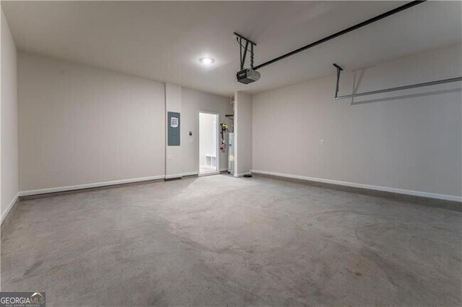 Building Photo - 4129 Oakwood Ter Ct