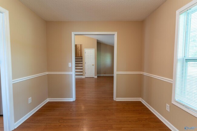 Building Photo - 155 Mylo Rd