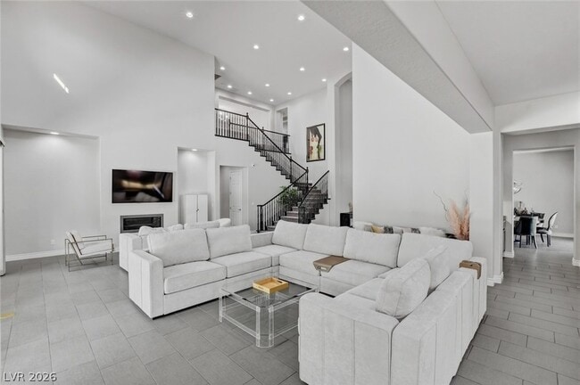 Building Photo - 11 Grand Masters Dr