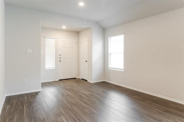 Building Photo - 1410 Matthew Dr