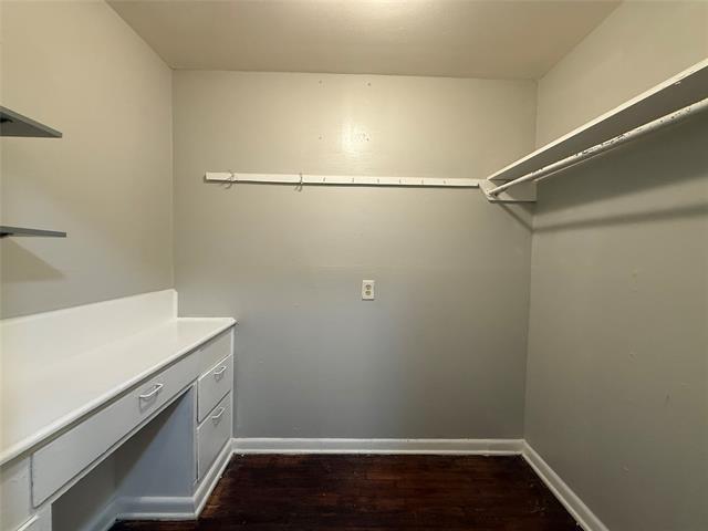 Building Photo - 4815 Live Oak St