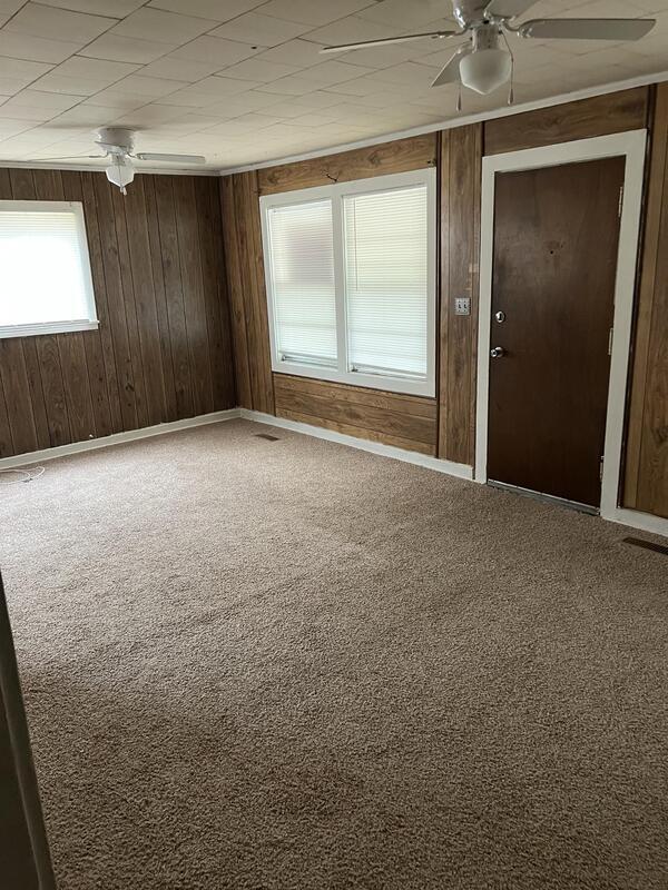 Building Photo - 117 Roosevelt Cir