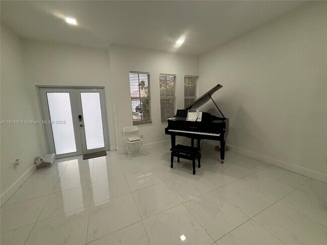 Building Photo - 8143 SW 162nd Path