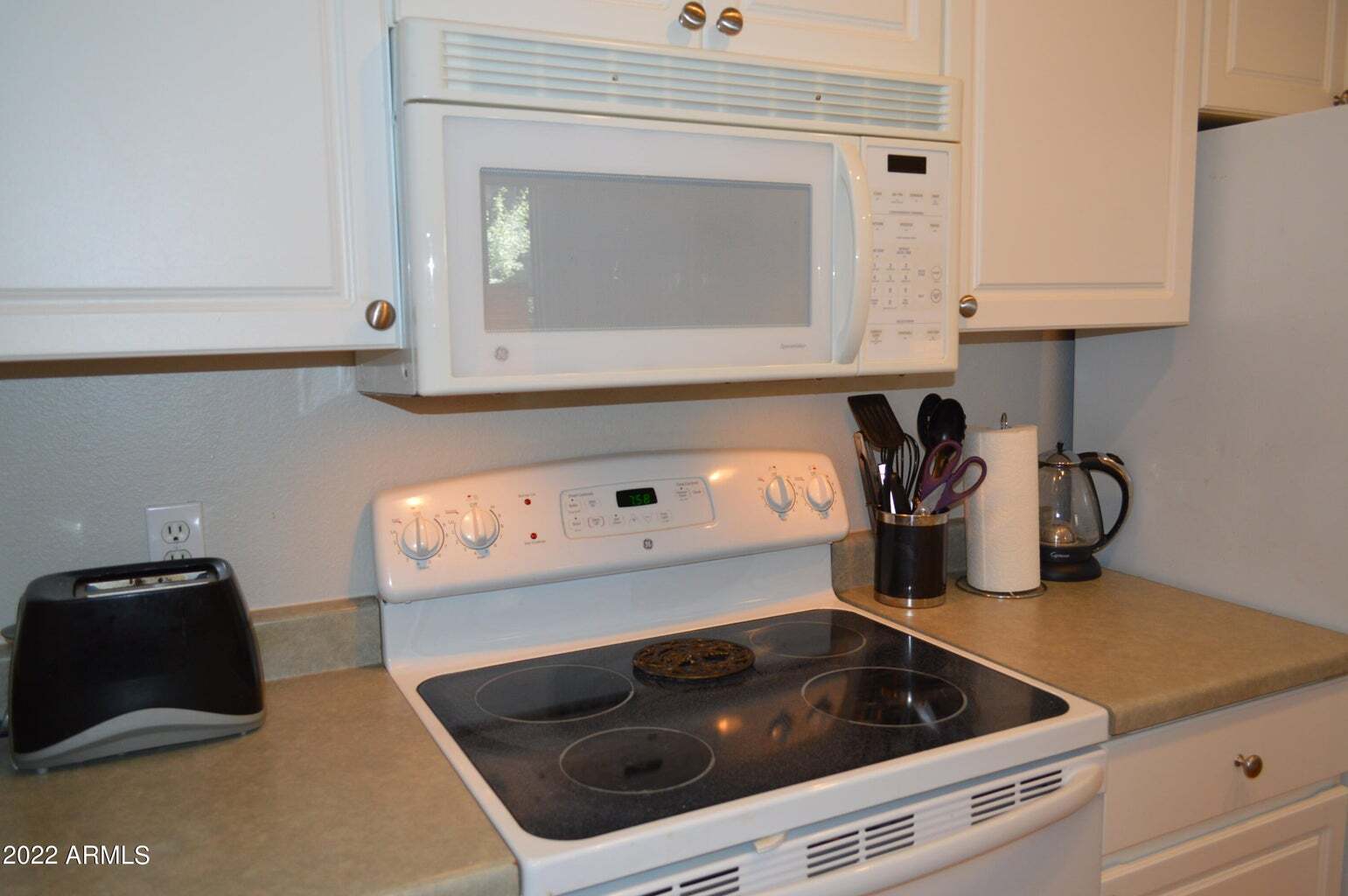 cooking range - 1701 E Colter St