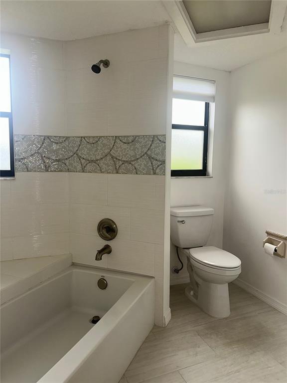 Building Photo - 8618 Woodbridge Dr