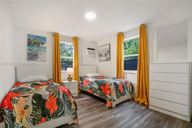 Building Photo - 168 NW 32nd St