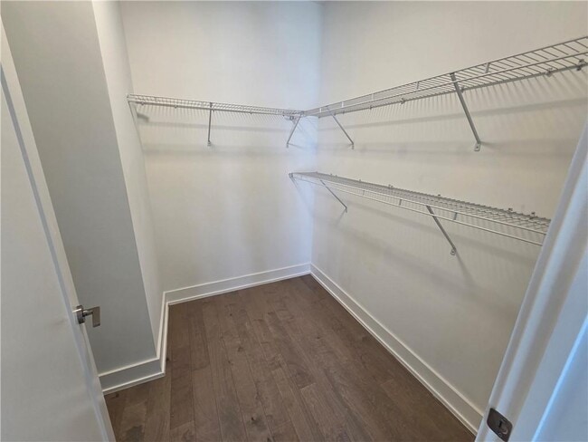 Building Photo - 775 Juniper St NE
