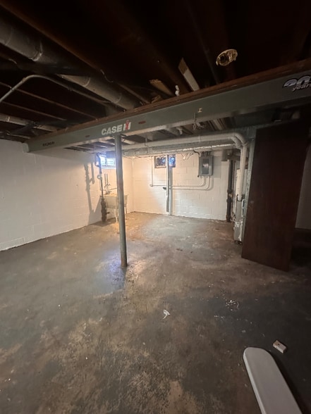 Building Photo - 4139 Marquette Dr