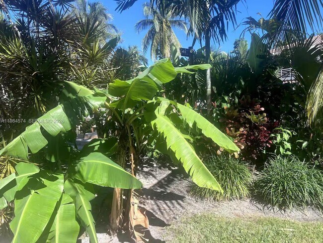 Building Photo - 3401 NE 165th St