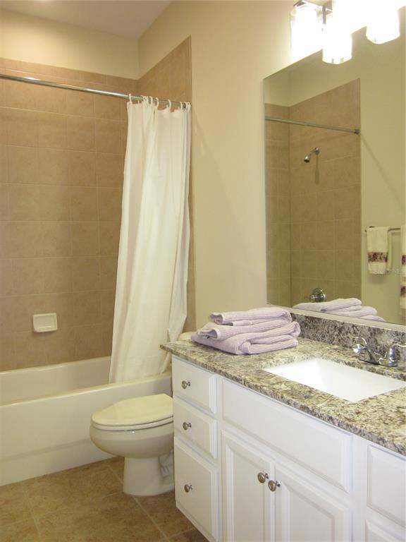 Building Photo - 4015 Courtside Way