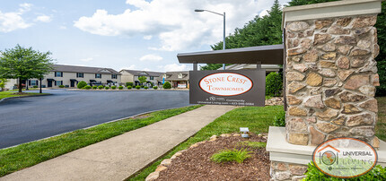 Building Photo - Stone Crest Townhomes