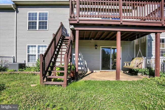 Building Photo - 6444 Terrace Ct