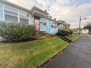 Building Photo - Charming N. Portland Apartment located in the Piedmont Neighborhood!