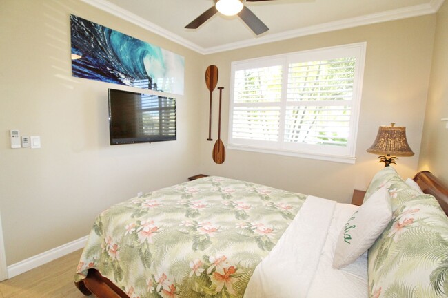Building Photo - Beach Style 2 bed/2bath Luxury Condo - Finely Furnished - Steps from the Beach - Resort Amenities -