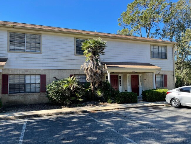 Primary Photo - PORTLAND TOWNHOMES