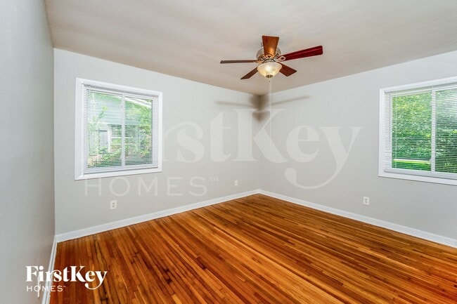 Building Photo - 129 Briar Grove Dr