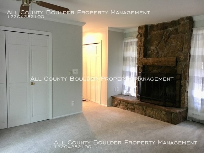 Building Photo - Renovated Lefthand Canyon Home
