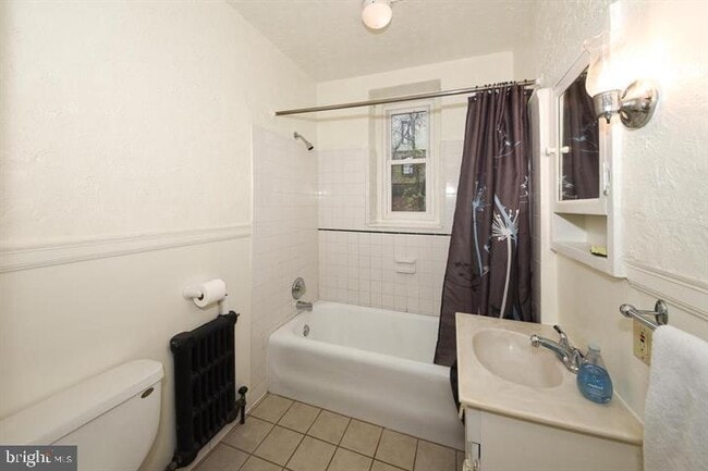 Building Photo - 427 W Sedgwick St