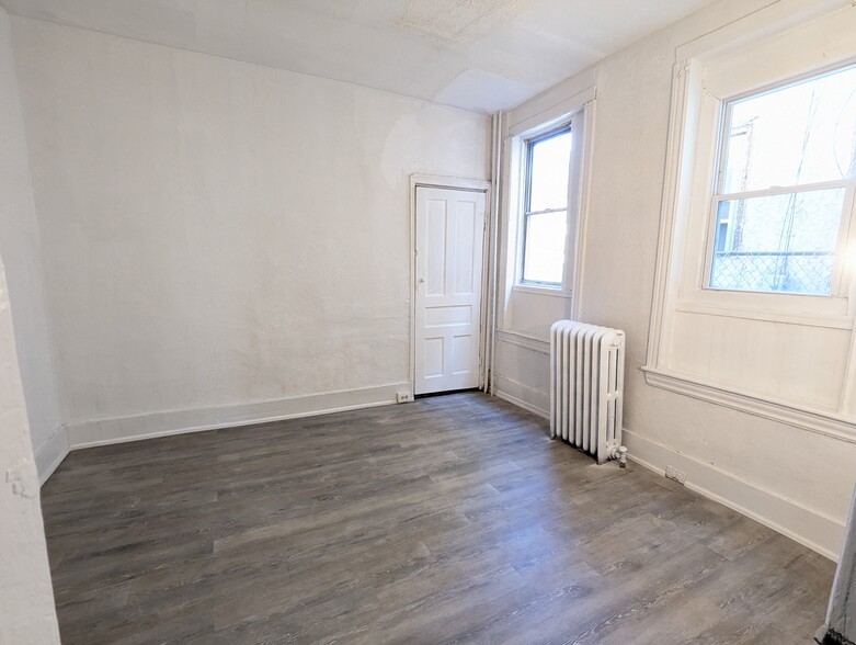 Bedroom - 5833 Crittenden St
