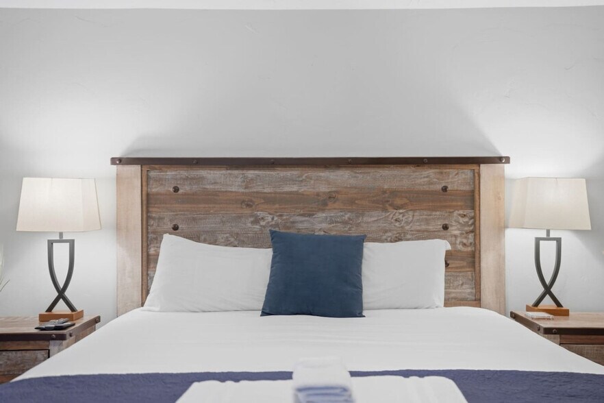 Building Photo - 3592 Bengal Blvd