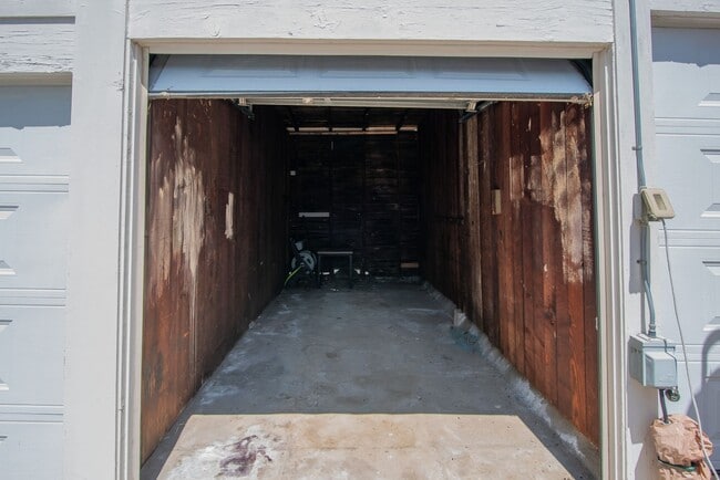 Building Photo - 142-148 W. Upas Street