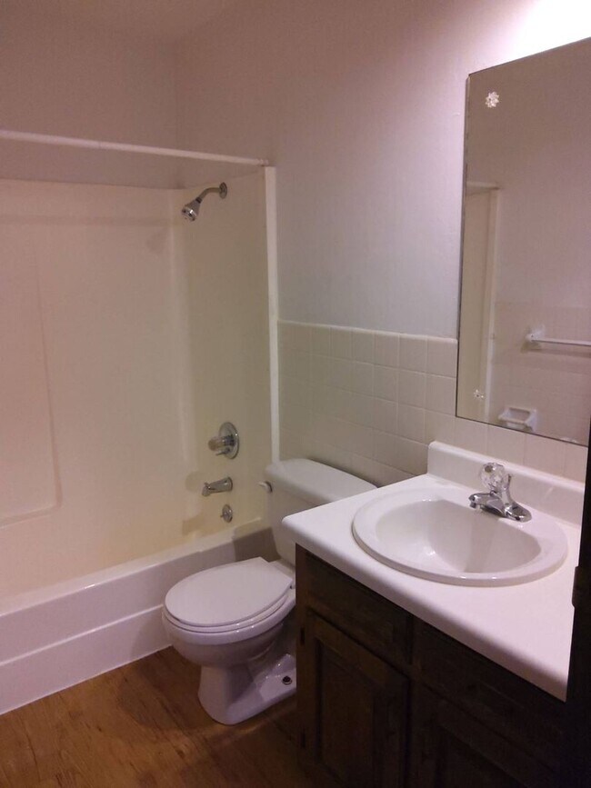 Building Photo - 3125 Themis St