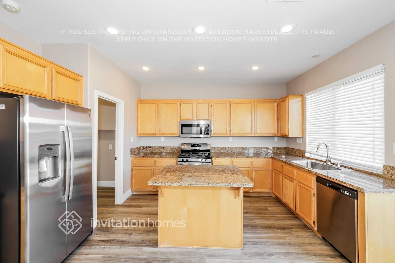 Building Photo - 207 Malcolm St