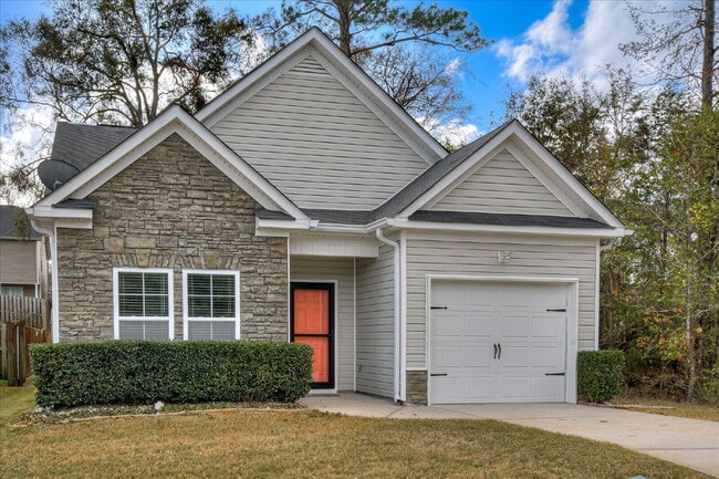 Building Photo - 665 Dunrobin Ln